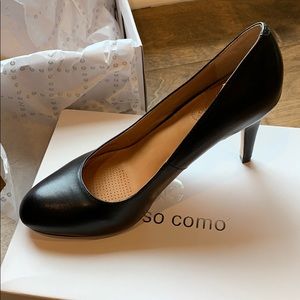 Brand new black leather pumps, size 9